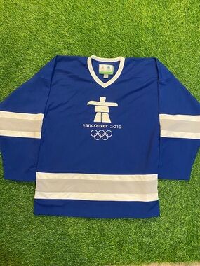 Vancouver 2010 Olympics hockey jersey size M/L